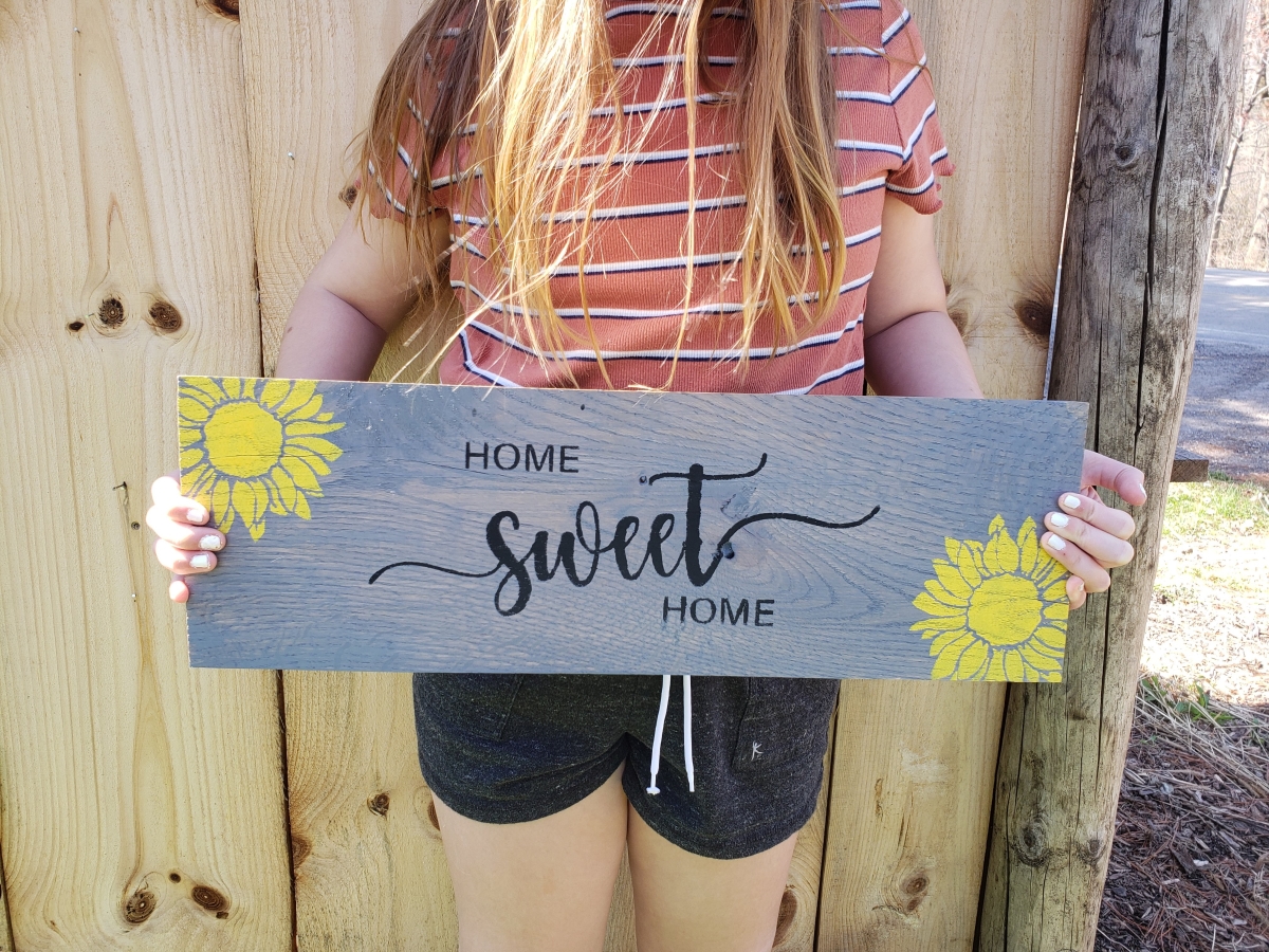 Gray Howdy Home Sweet Home Sign